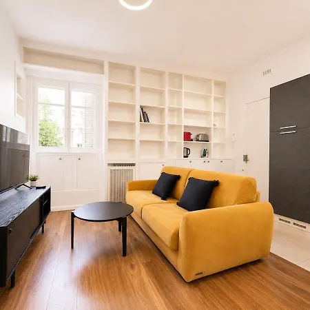 Appartement Very And Cozy 4p Apartment, Parc Monceau, 8th Arrondissement