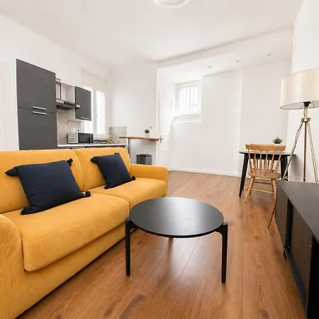 Appartement Very And Cozy 4p Apartment, Parc Monceau, 8th Arrondissement *