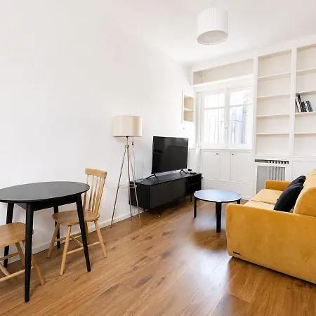Very And Cozy 4p Apartment, Parc Monceau, 8th Arrondissement Appartement